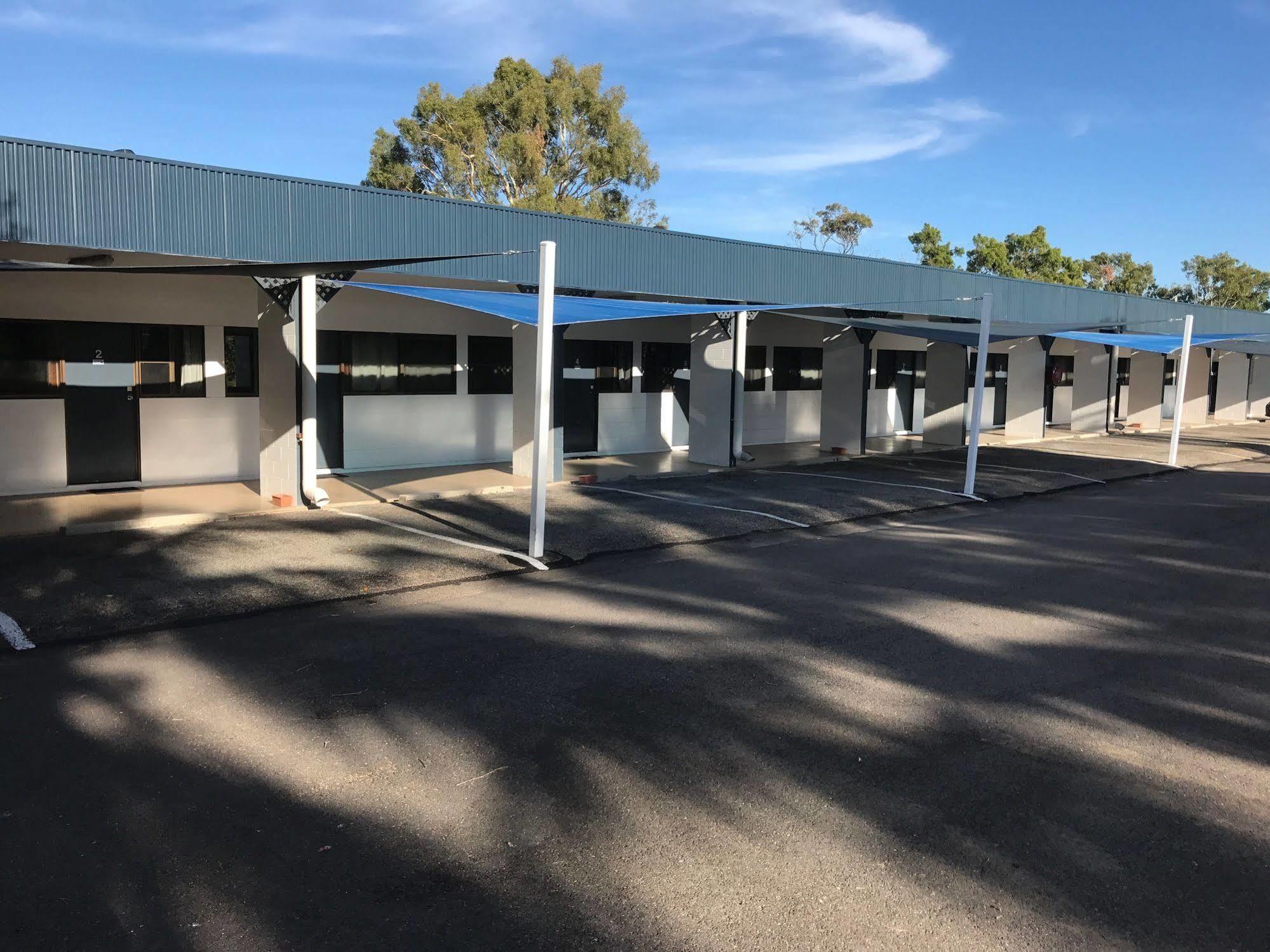 Birch Motel Bowen Exterior foto